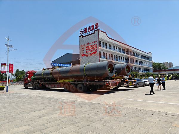 信陽2萬噸顆粒有機肥生產線發貨2.jpg